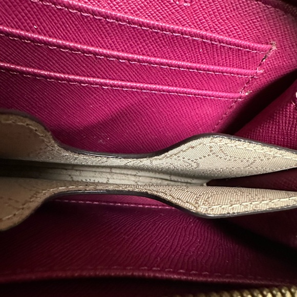 Michael Kors Large Pink Faux Leather Wristlet Wallet - Picture 9 of 12